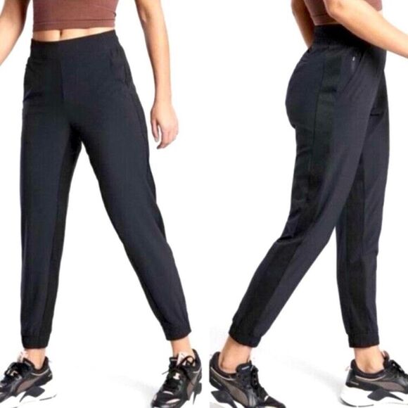 Athleta Black Textured Brooklyn Jogger size 8 - Picture 1 of 11